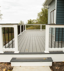 deck made of composite materials
